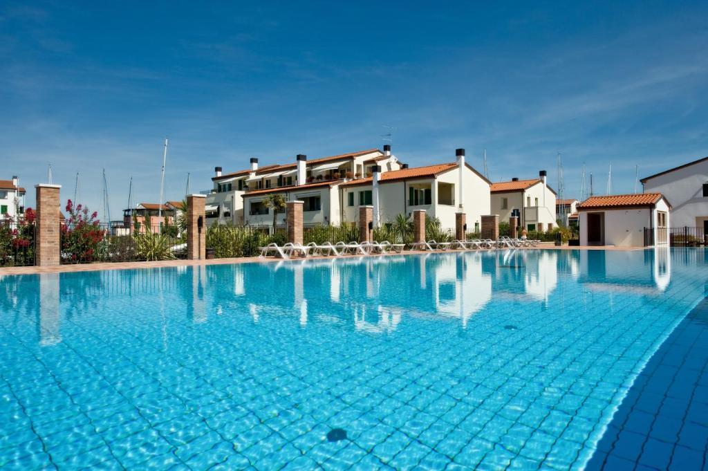 Residence Maestrale Caorle Bagian luar foto